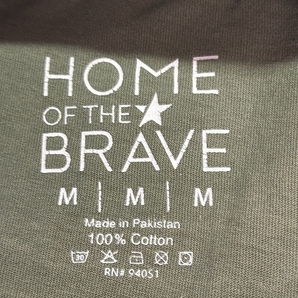 Home Of The Brave Graphic Land of the Free Because of the Brave Green T-Shirt M - Picture 5 of 7